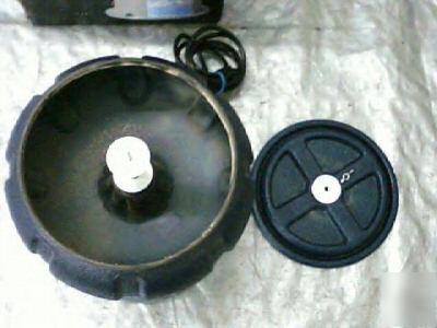 5 lb. metal vibrator tumbler 120 volt 0.6 amp 48 watt 