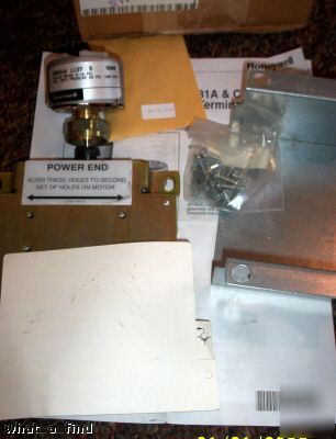 New honeywell air valve panel mounting kit VP531A 20353