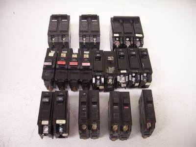 Square d 30 amp breaker mixed lot of 19