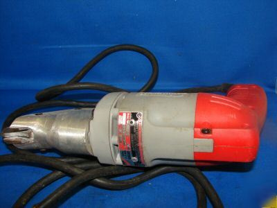 Milwaukee 18GA swivel head metal uni shear model 6850 